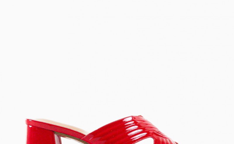 Saboti dama Cyrano Rosii