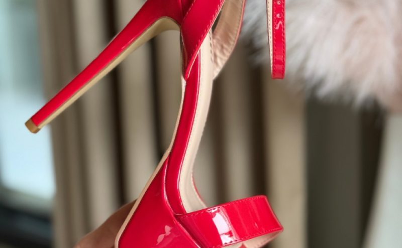 Sandale cu toc Barbys Rosii